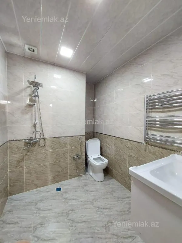 Satılır 2 otaqlı yeni tikili 75 m²