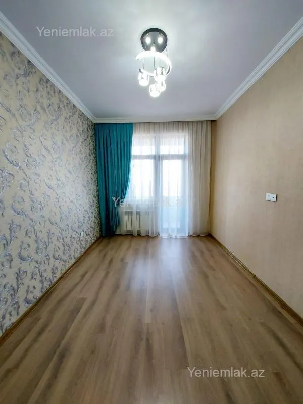 Satılır 2 otaqlı yeni tikili 75 m²