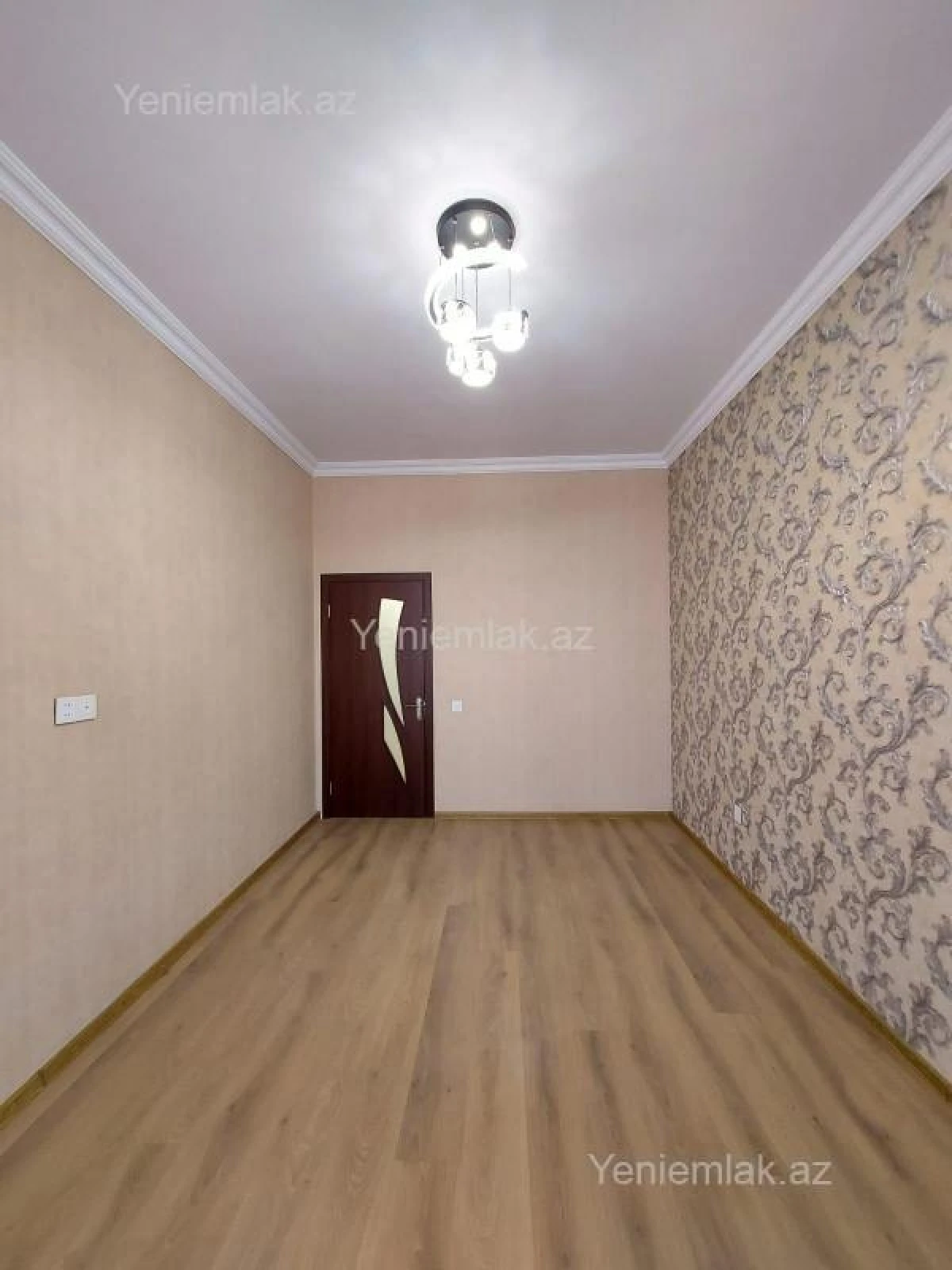 Satılır 2 otaqlı yeni tikili 75 m²