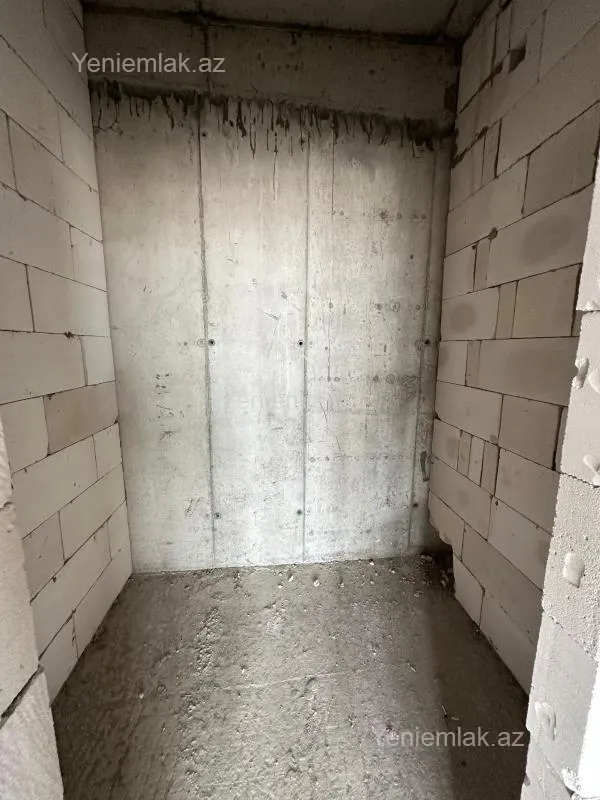 Satılır 3 otaqlı yeni tikili 125 m²