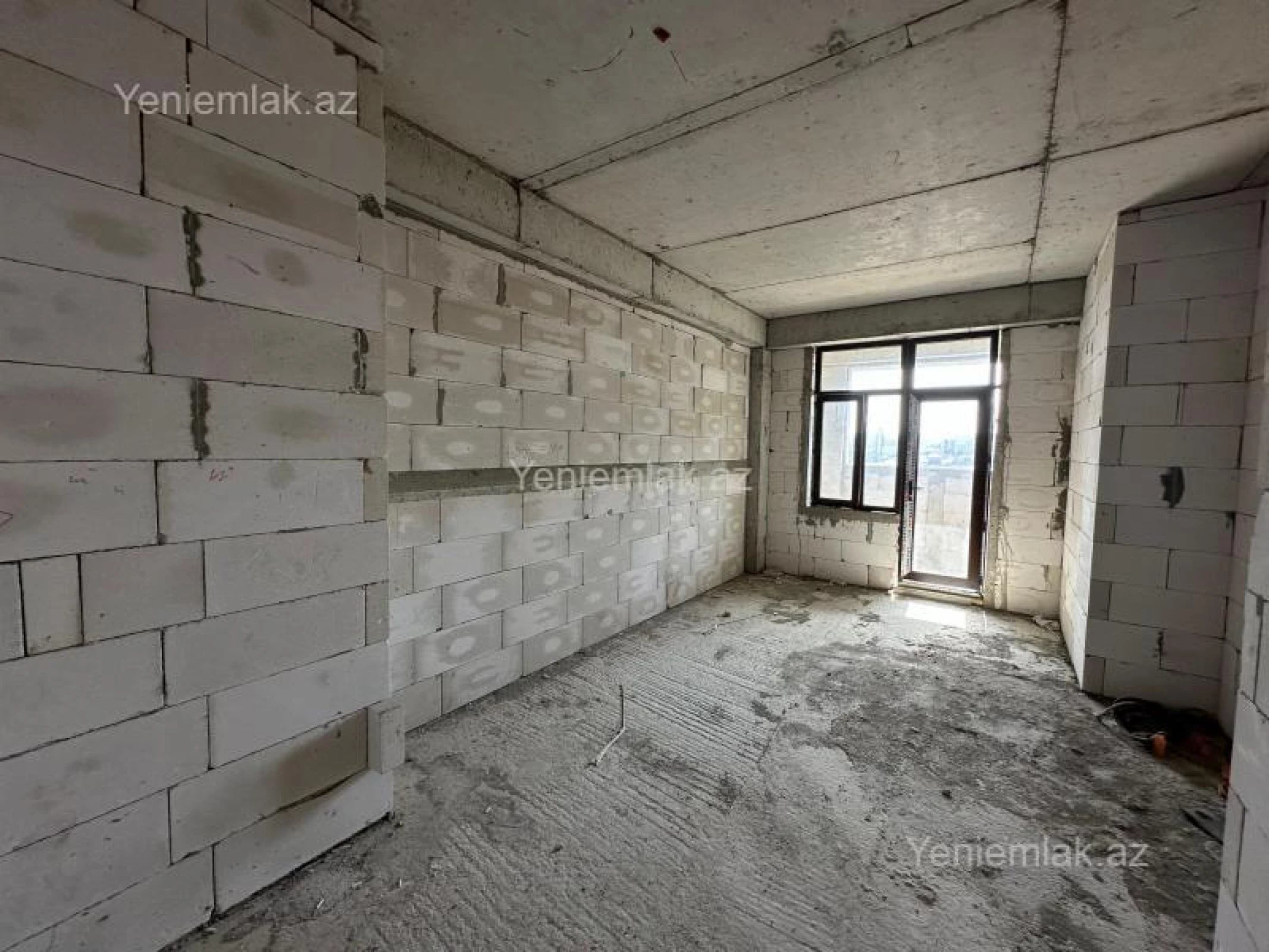 Satılır 3 otaqlı yeni tikili 125 m²