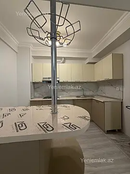 Satılır 3 otaqlı yeni tikili 83 m²
