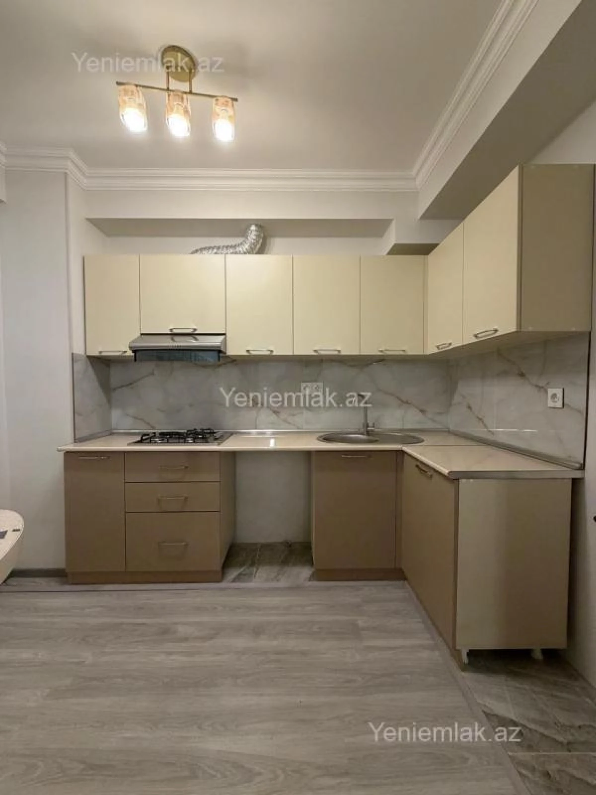Satılır 3 otaqlı yeni tikili 83 m²