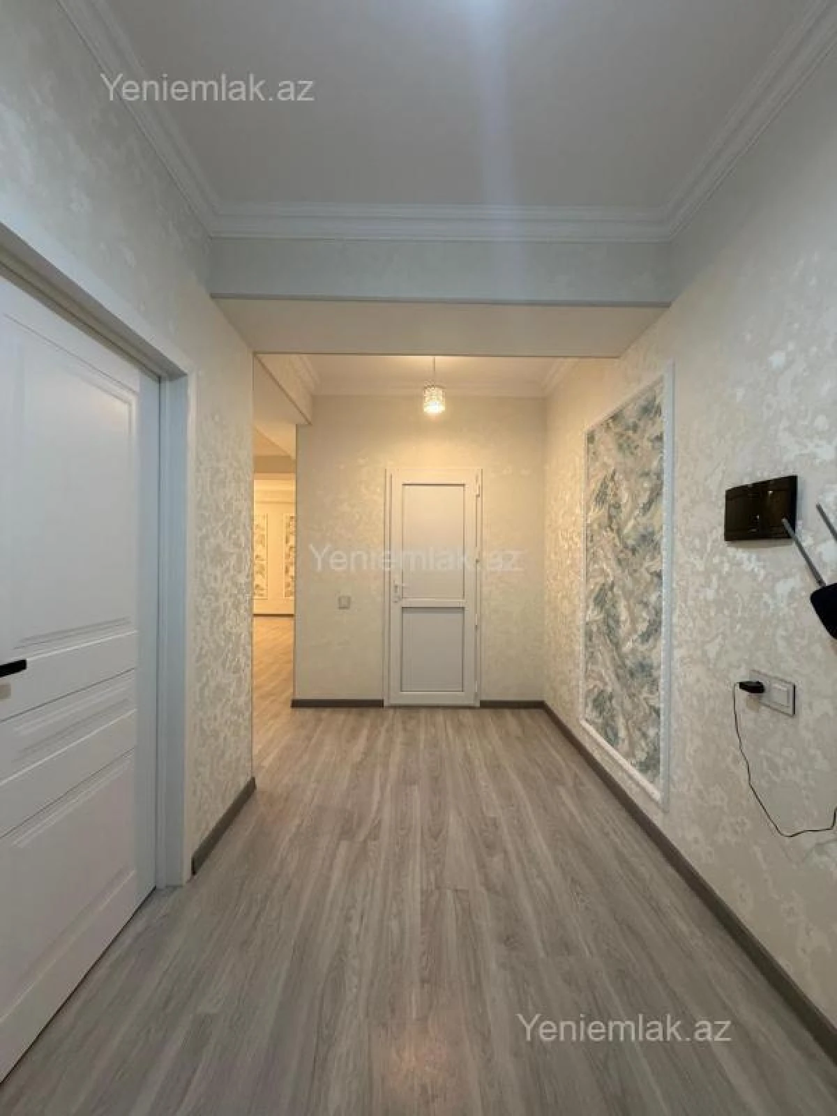 Satılır 3 otaqlı yeni tikili 83 m²