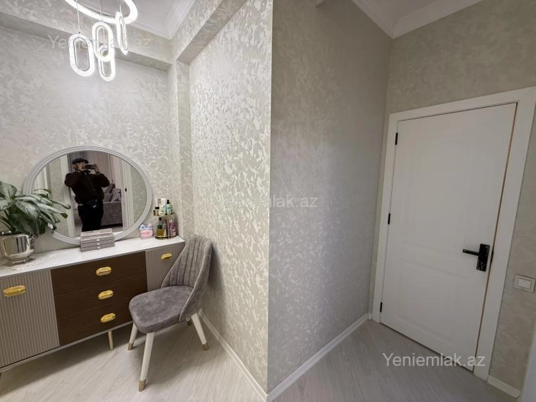 Satılır 3 otaqlı yeni tikili 93 m²