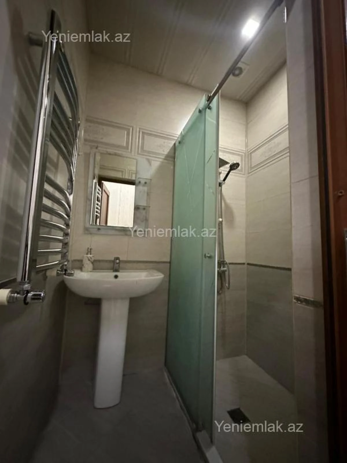 Satılır 3 otaqlı yeni tikili 98 m²