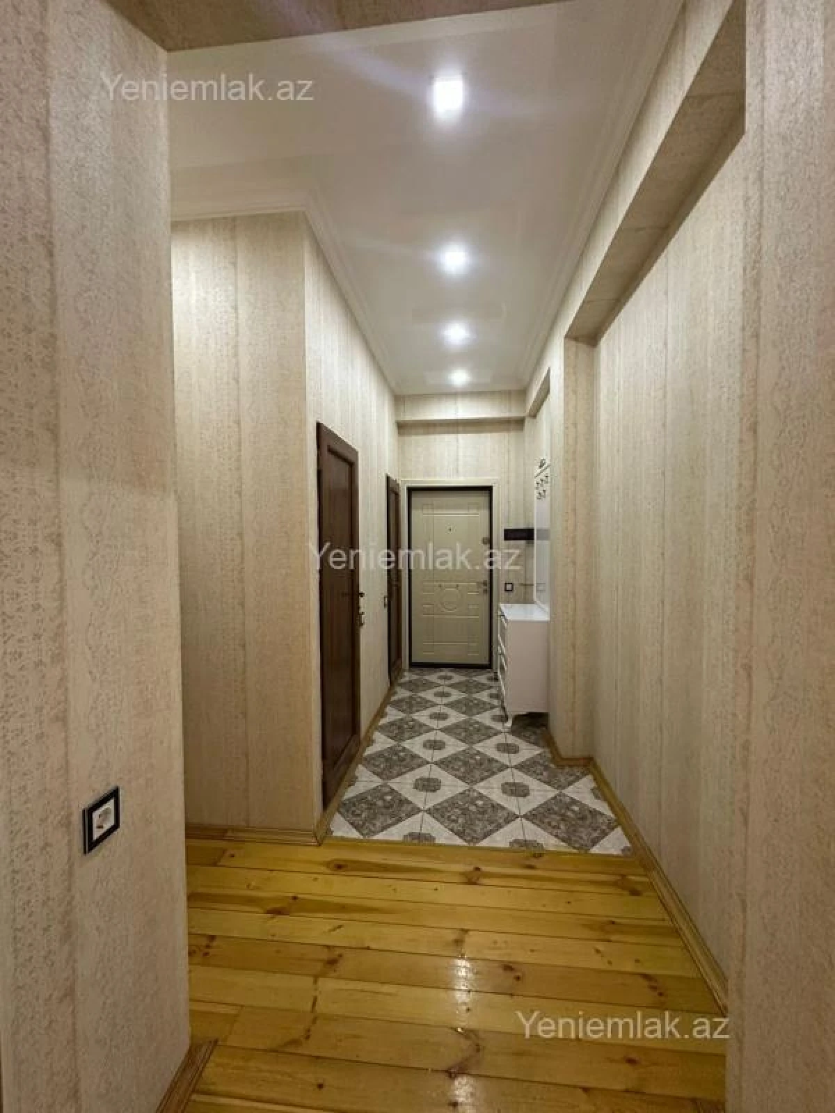 Satılır 3 otaqlı yeni tikili 98 m²