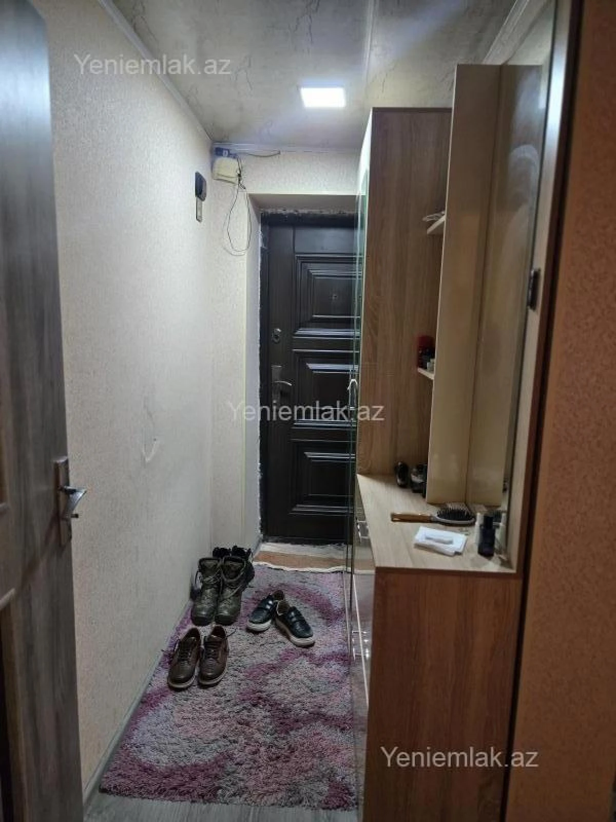 Satılır 2 otaqlı köhnə tikili 65 m²