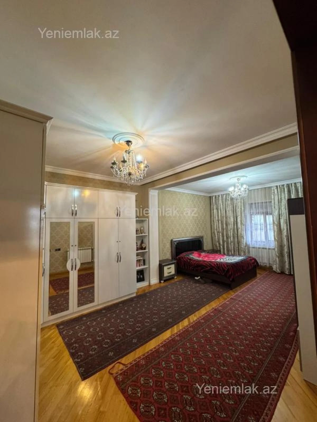 Satılır 6 otaqlı həyət evi 300 m²