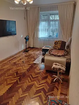 Satılır 2 otaqlı köhnə tikili 58 m²