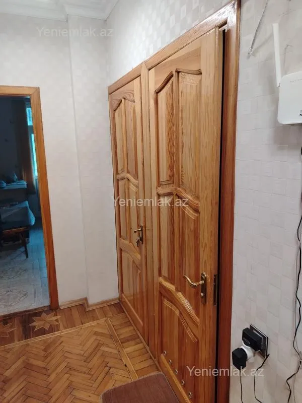 Satılır 2 otaqlı köhnə tikili 58 m²