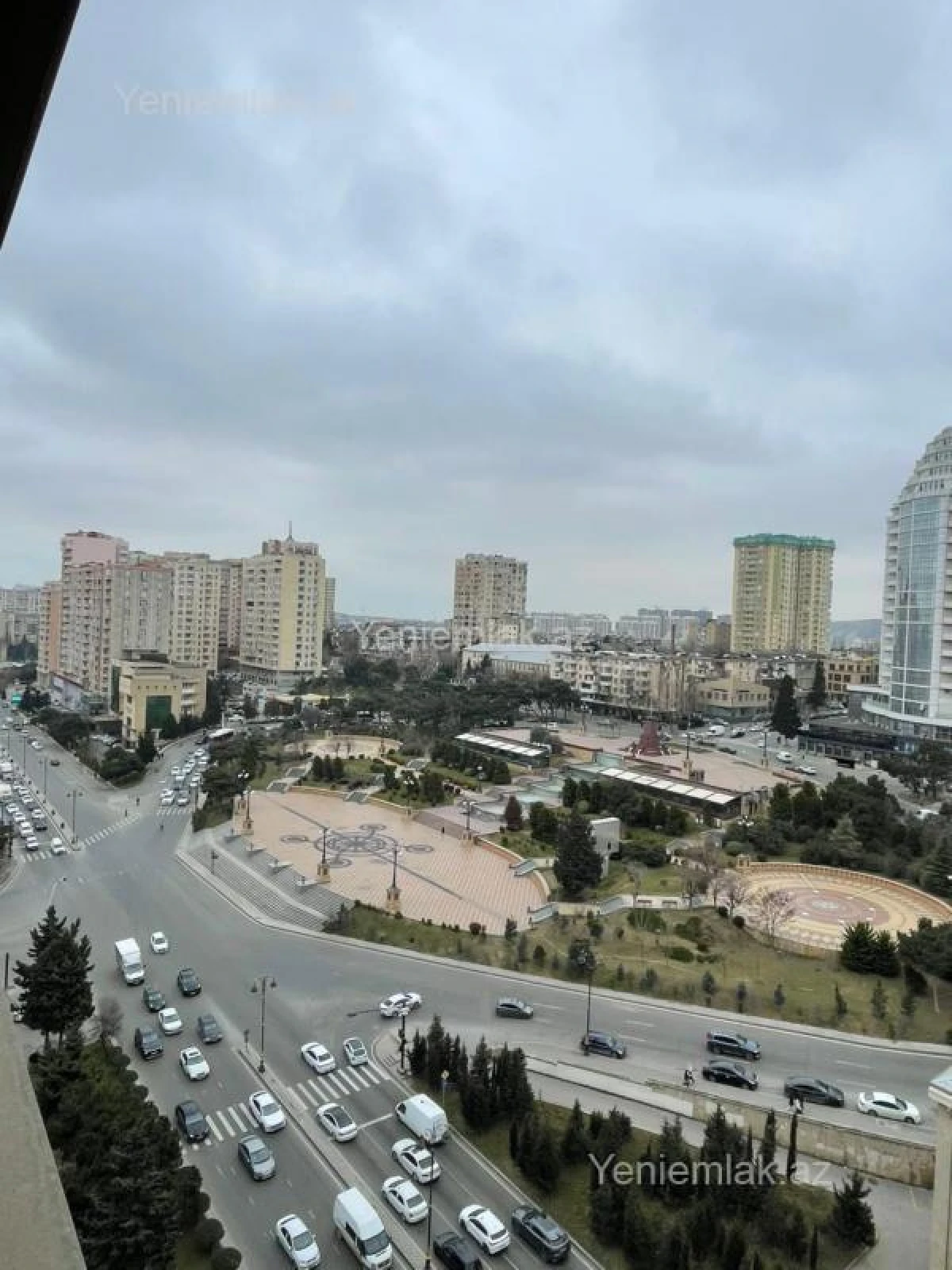 Satılır 3 otaqlı yeni tikili 185 m²