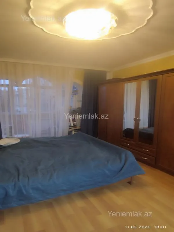 Satılır 3 otaqlı köhnə tikili 80 m²