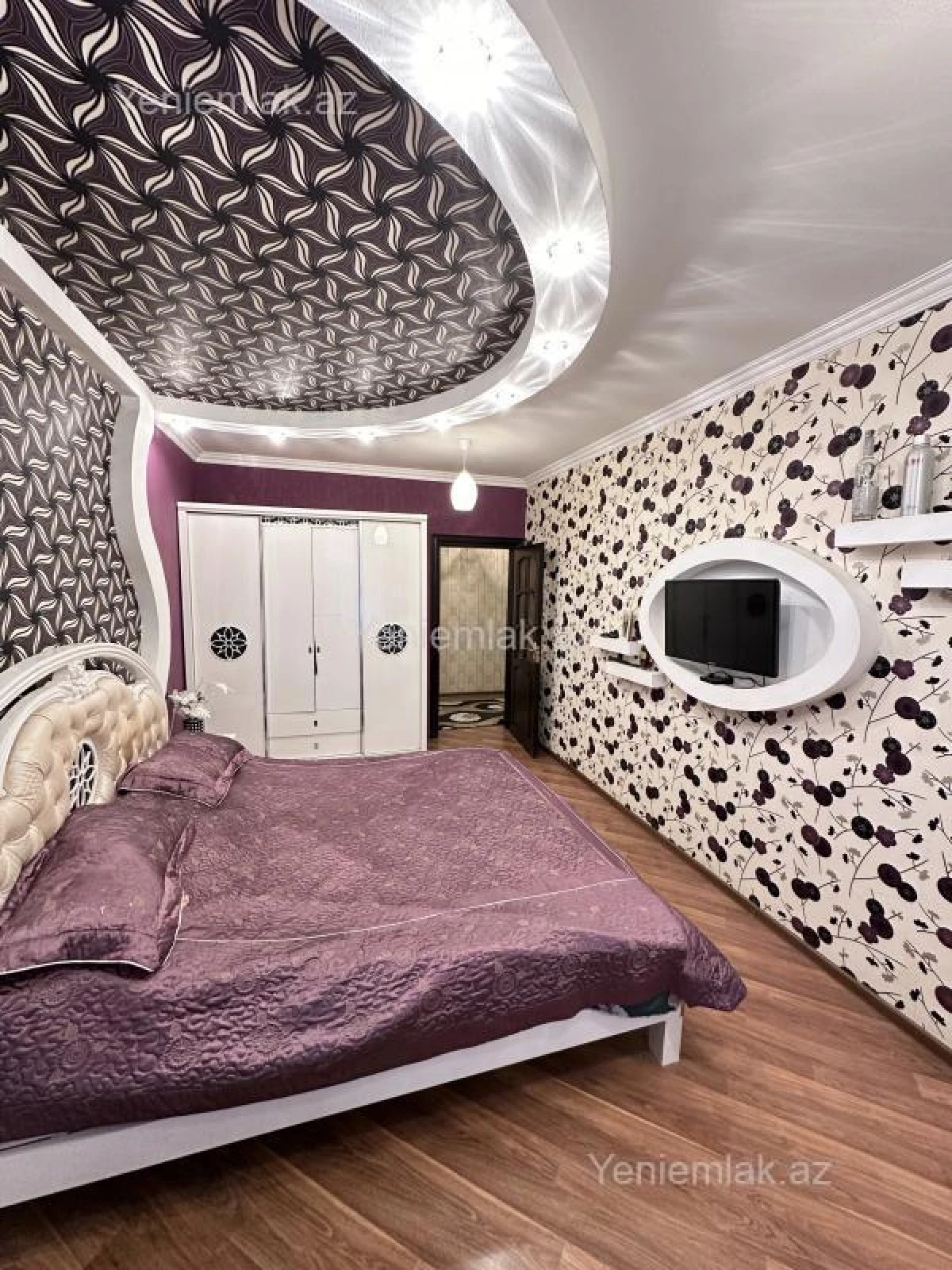 Satılır 4 otaqlı köhnə tikili 90 m²