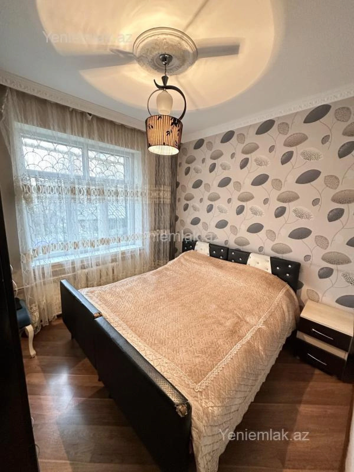 Satılır 4 otaqlı köhnə tikili 90 m²