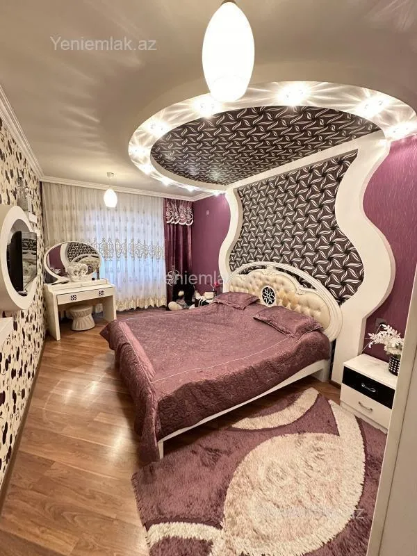 Satılır 4 otaqlı köhnə tikili 90 m²