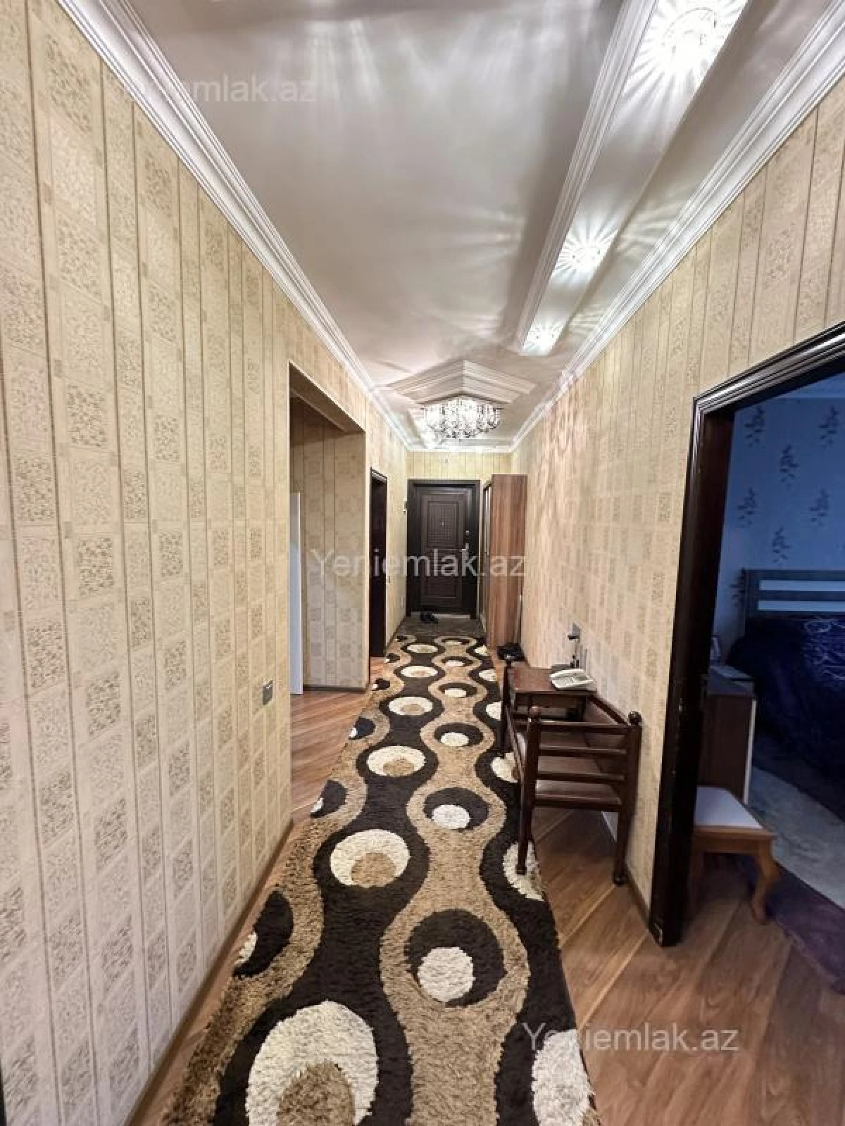 Satılır 4 otaqlı köhnə tikili 90 m²