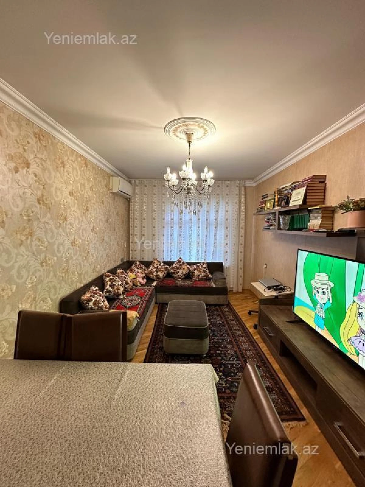 Satılır 4 otaqlı köhnə tikili 90 m²