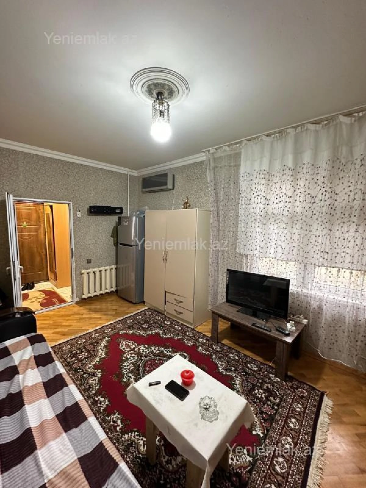 Satılır 4 otaqlı köhnə tikili 90 m²