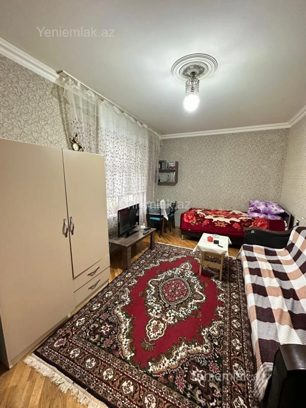 Satılır 4 otaqlı köhnə tikili 90 m²