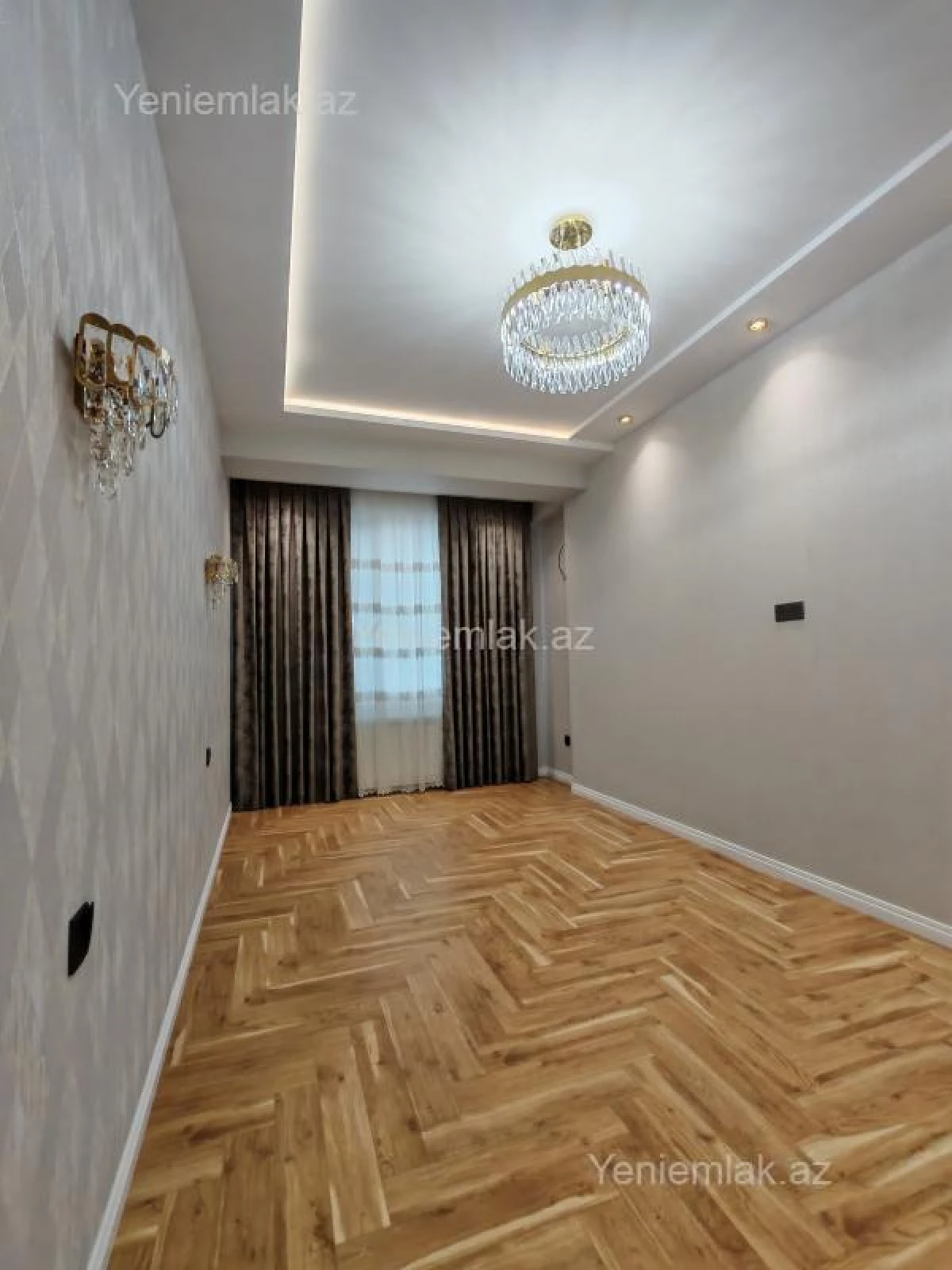 Satılır 2 otaqlı yeni tikili 76 m²