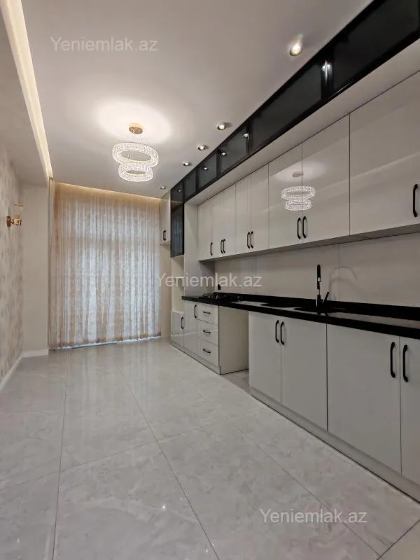 Satılır 2 otaqlı yeni tikili 76 m²