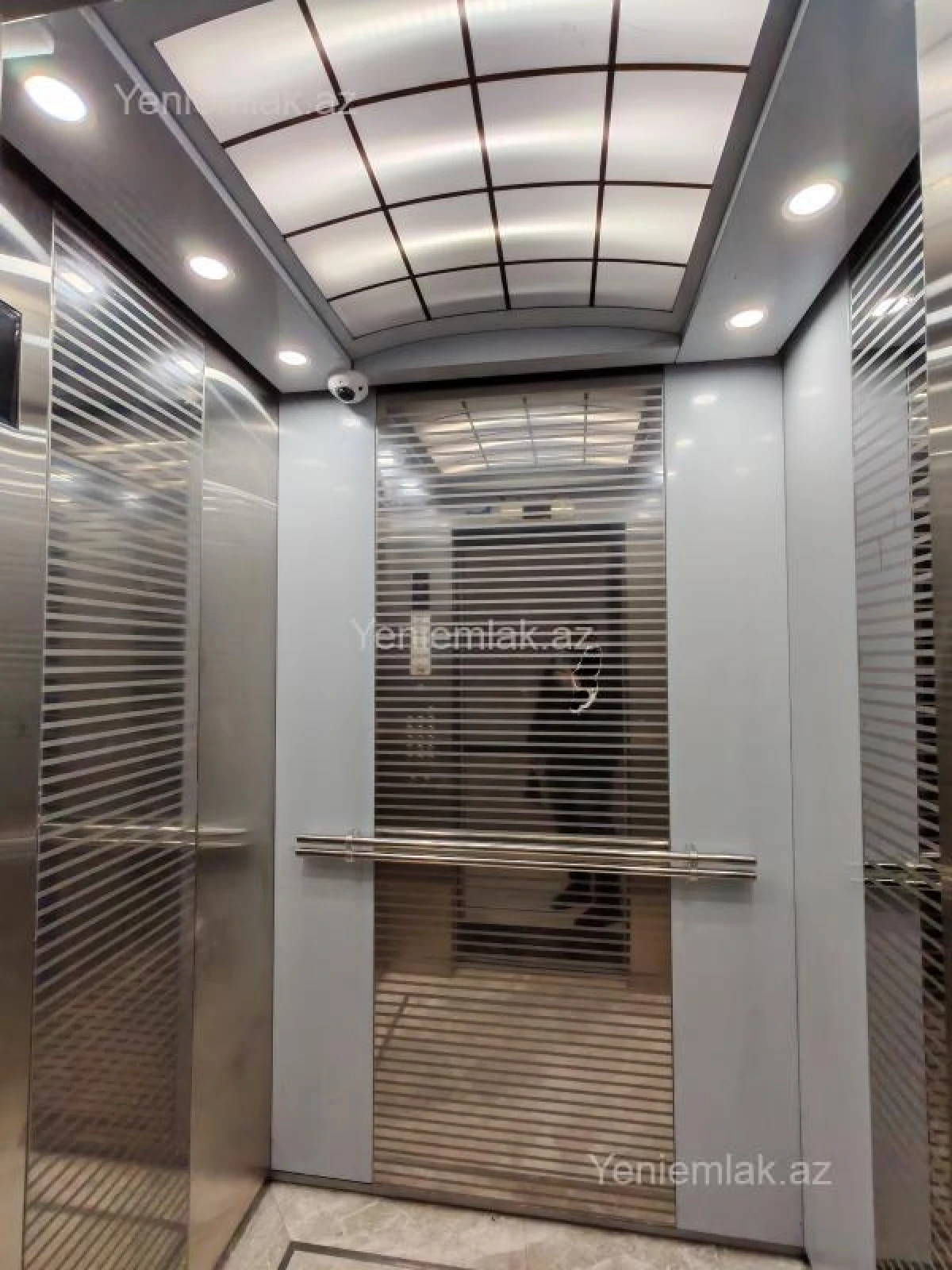 Satılır 2 otaqlı yeni tikili 76 m²