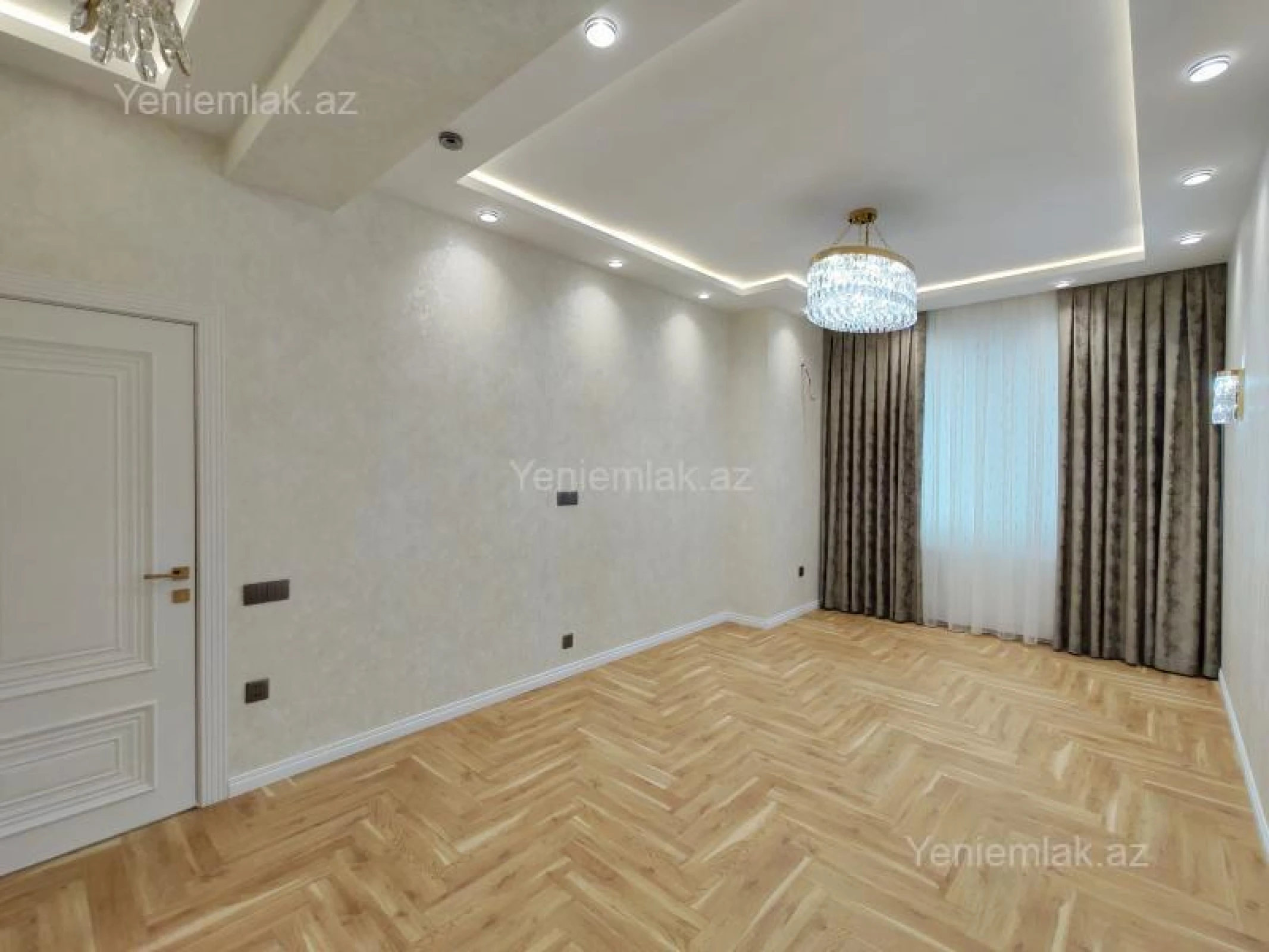 Satılır 2 otaqlı yeni tikili 76 m²