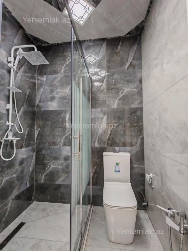 Satılır 2 otaqlı yeni tikili 76 m²