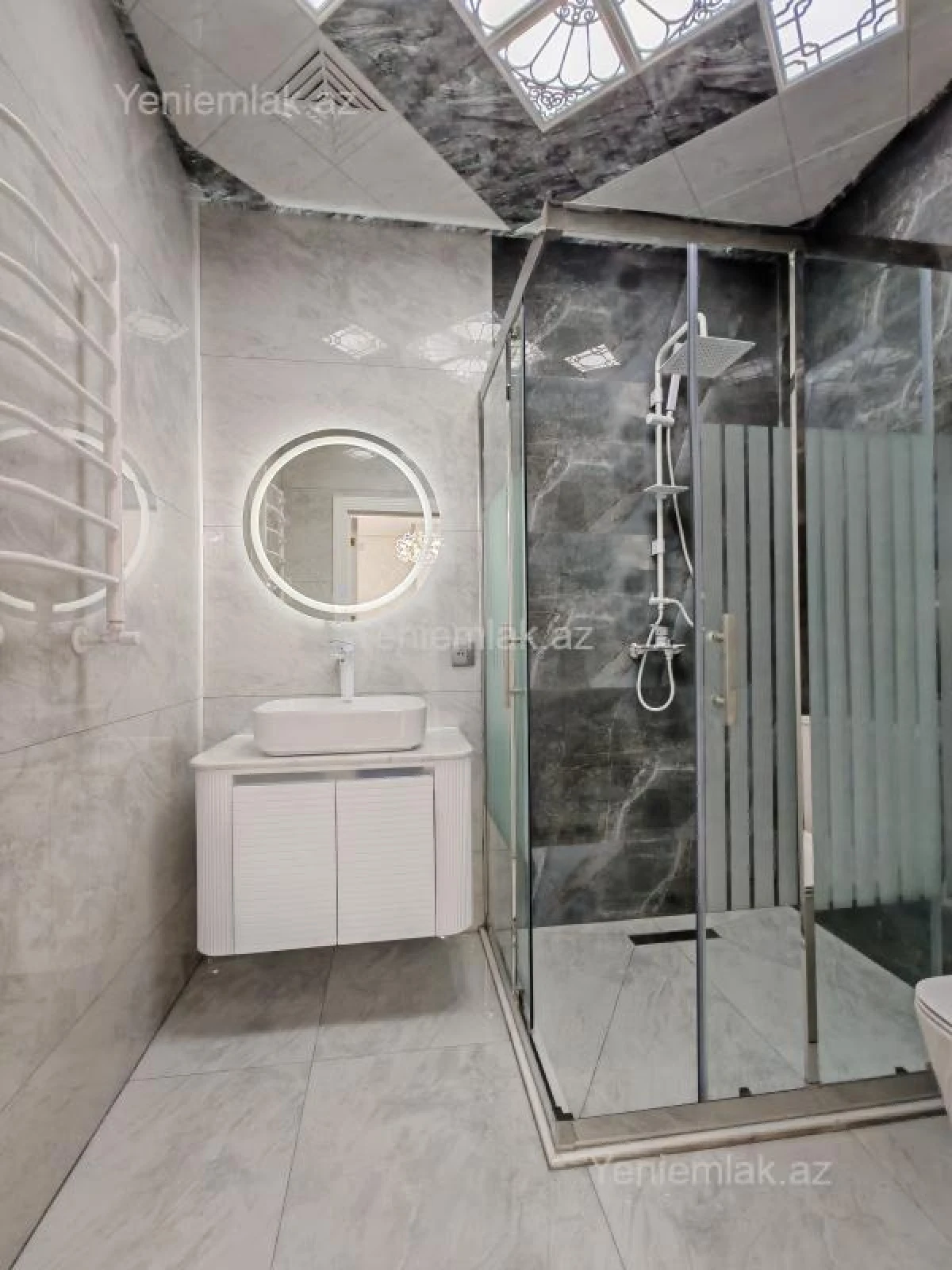 Satılır 2 otaqlı yeni tikili 76 m²