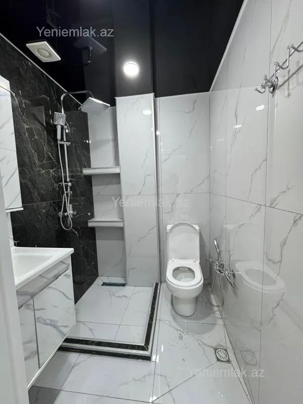 Satılır 3 otaqlı yeni tikili 63 m²