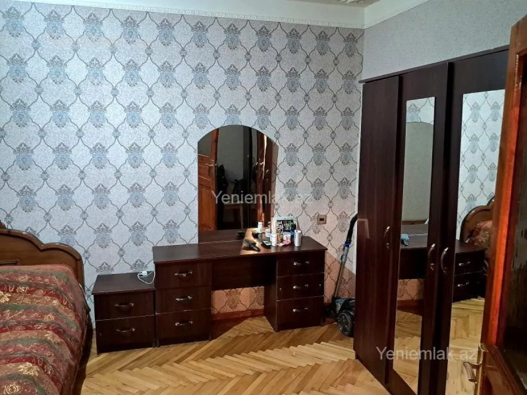 Satılır 5 otaqlı yeni tikili 120 m²