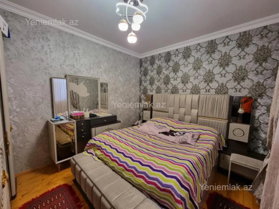 Satılır 4 otaqlı həyət evi 120 m²