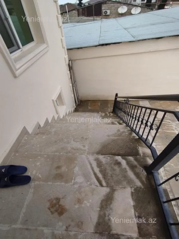 Satılır 4 otaqlı həyət evi 120 m²