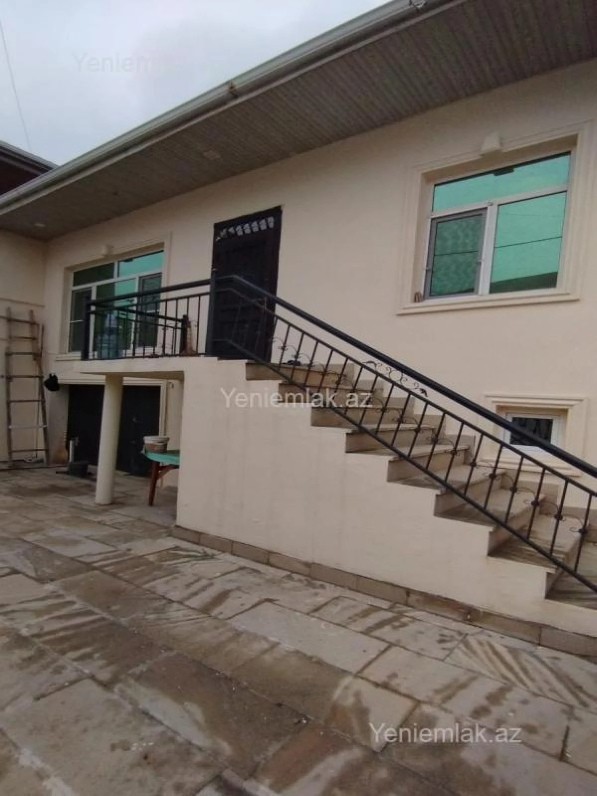 Satılır 4 otaqlı həyət evi 120 m²