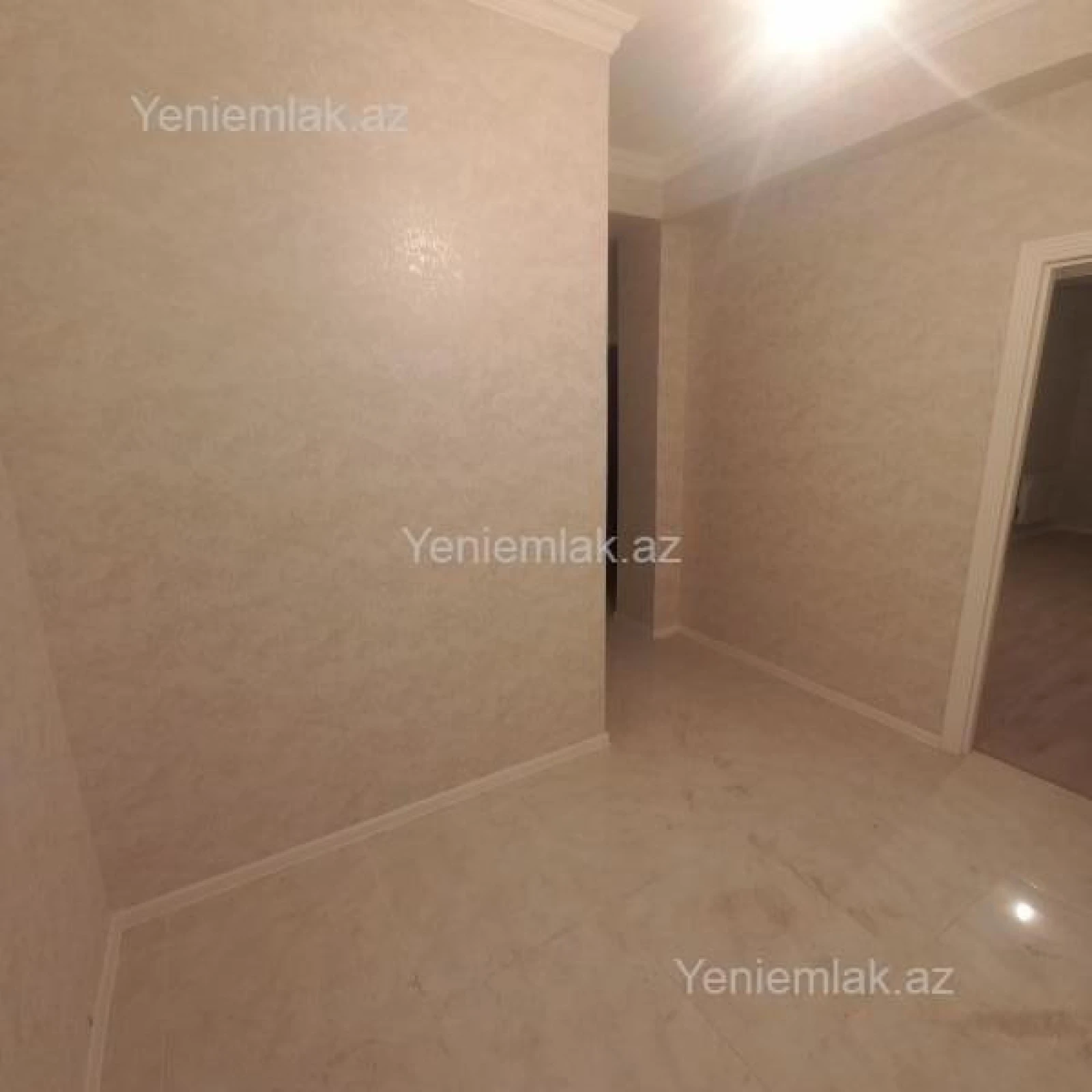 Satılır 2 otaqlı yeni tikili 102 m²