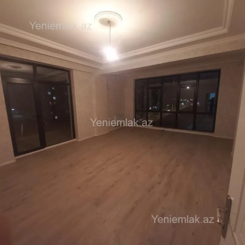 Satılır 2 otaqlı yeni tikili 102 m²