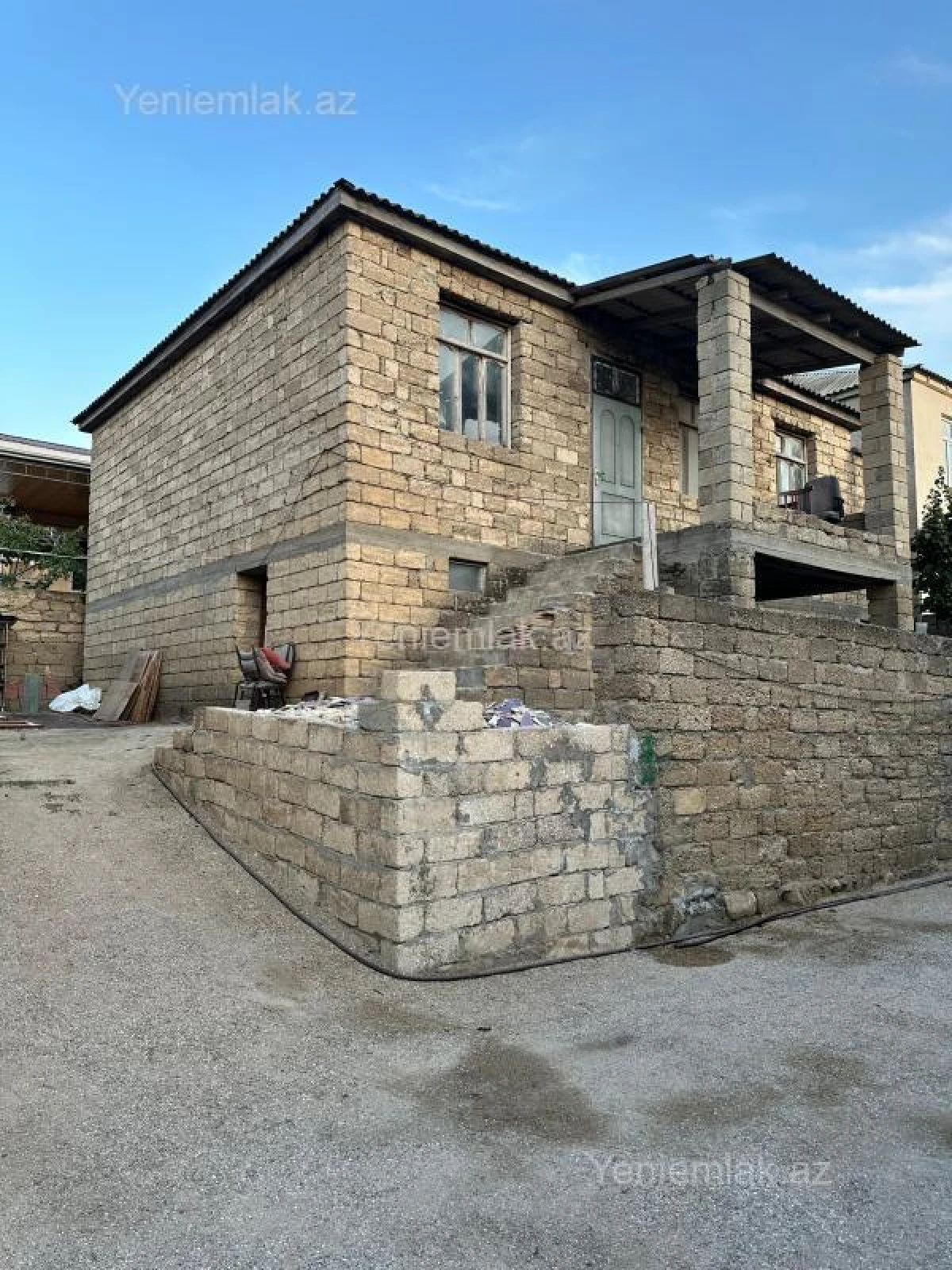 Satılır 6 otaqlı həyət evi 160 m²