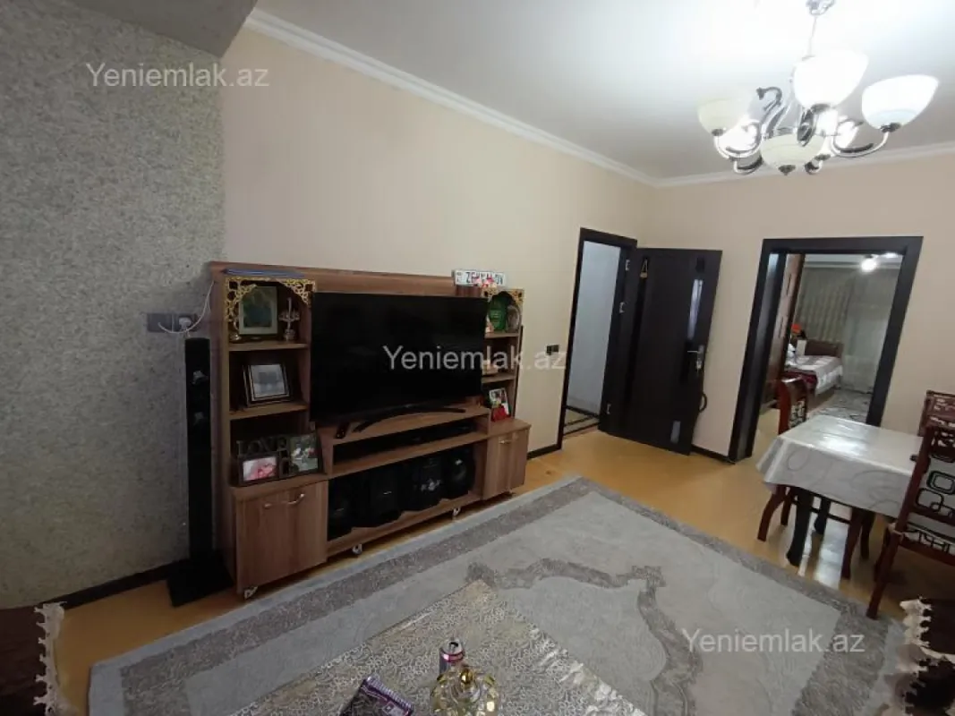 Satılır 2 otaqlı köhnə tikili 58 m²