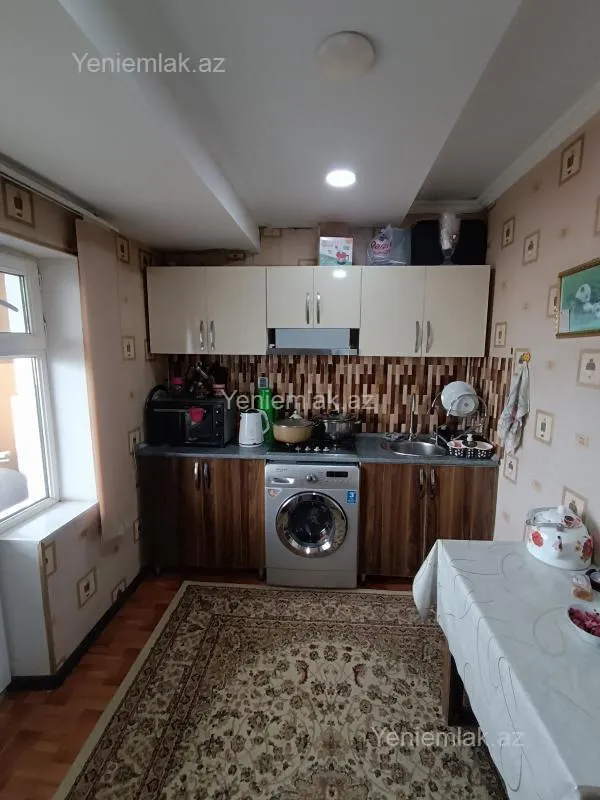Satılır 2 otaqlı köhnə tikili 58 m²