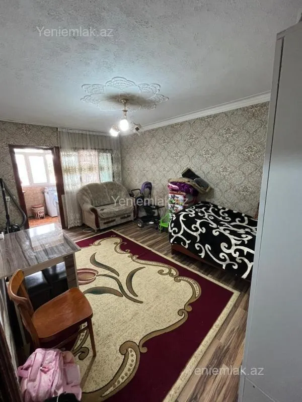 Satılır 2 otaqlı köhnə tikili 32 m²