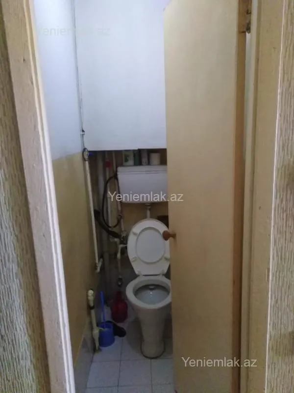 Satılır 3 otaqlı köhnə tikili 75 m²