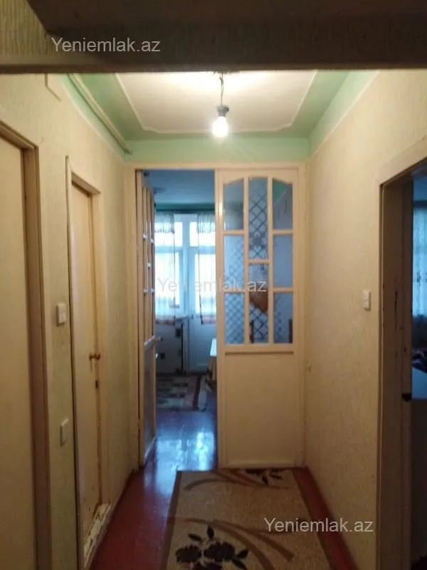 Satılır 3 otaqlı köhnə tikili 75 m²