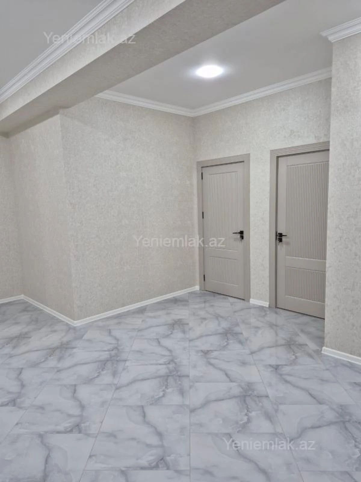 Satılır 3 otaqlı yeni tikili 128 m²