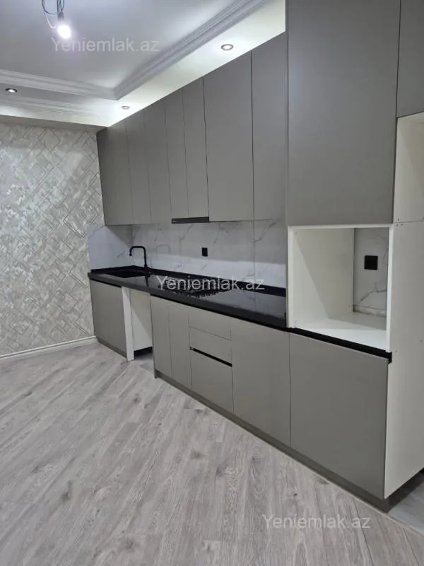 Satılır 3 otaqlı yeni tikili 128 m²