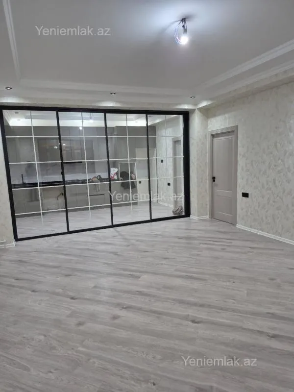 Satılır 3 otaqlı yeni tikili 128 m²