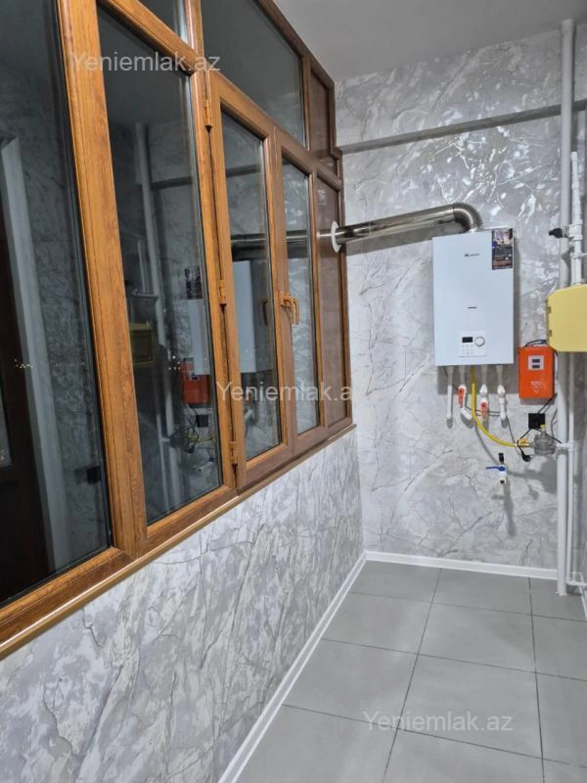 Satılır 3 otaqlı yeni tikili 128 m²