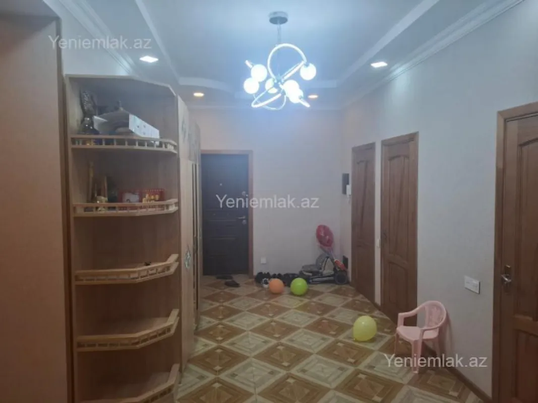 Satılır 4 otaqlı yeni tikili 147 m²