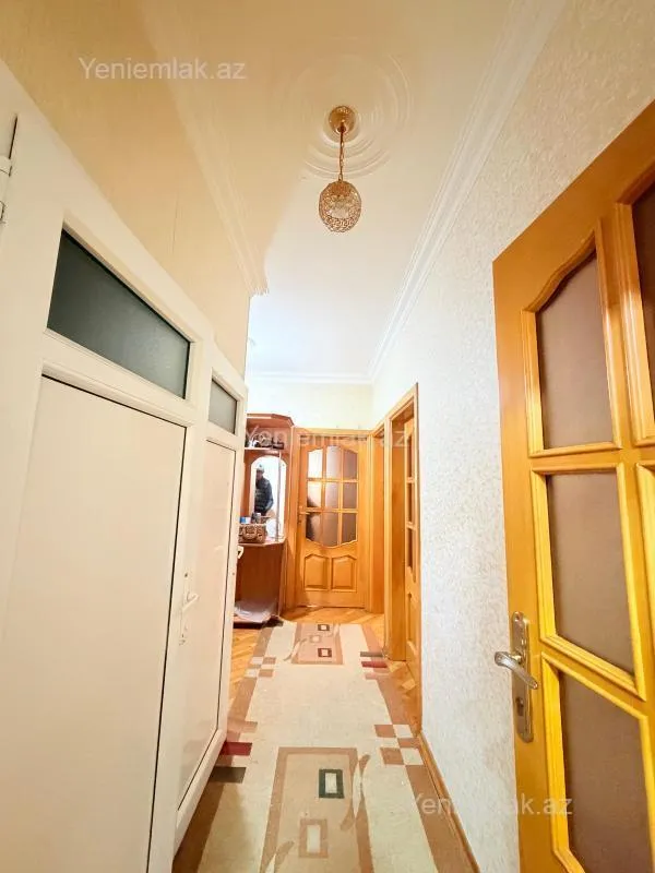 Satılır 3 otaqlı köhnə tikili 72 m²
