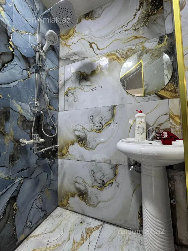 Satılır 2 otaqlı köhnə tikili 32 m²